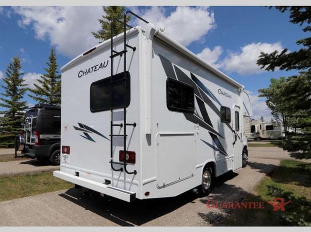 Used 2025 Thor Motor Coach Chateau 22E image 5