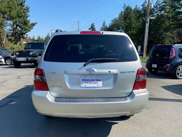 2006 Toyota  Highlander Sport image 6