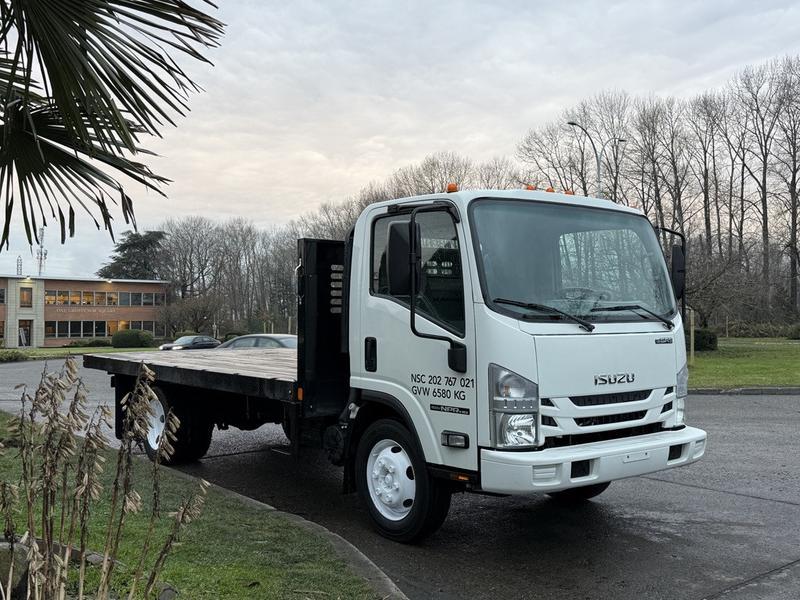 2018 Isuzu NPR 16 Foot Flat Deck display photo
