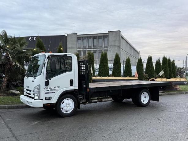 2018 Isuzu NPR 16 Foot Flat Deck image 5