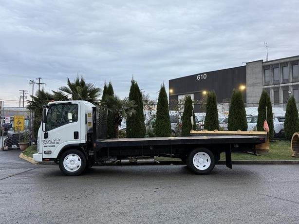 2018 Isuzu NPR 16 Foot Flat Deck image 6