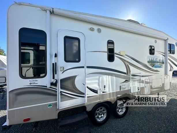 Used 2011 Outdoors RV Wind River 235RLS image 4