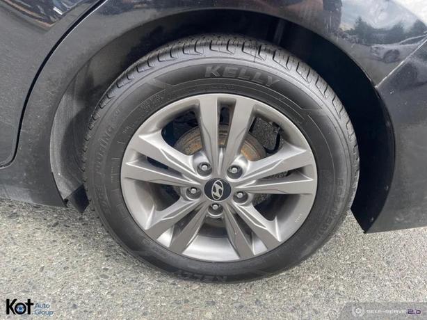 2018 HYUNDAI ELANTRA image 6