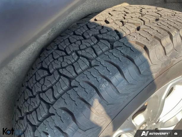 2021 JEEP GRAND CHEROKEE image 7