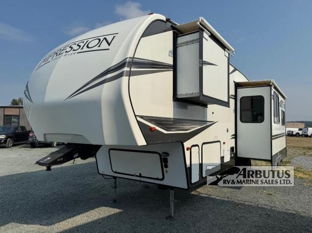 Used 2018 Forest River RV Impression 28RSS image 3