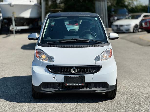 2013 smart fortwo - No Accidents, Leather, Heated Seats image 2