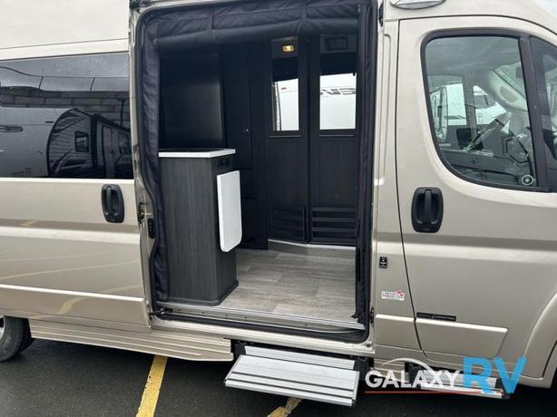 Used 2021 Roadtrek ZION image 5