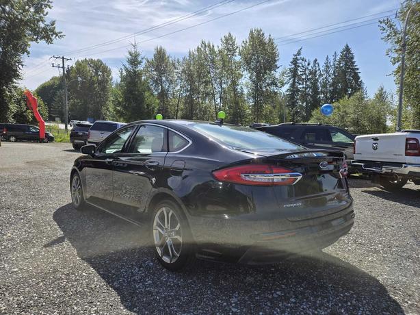 2020 Ford Fusion Hybrid Titanium - No Accidents, Leather, Sunroof image 3