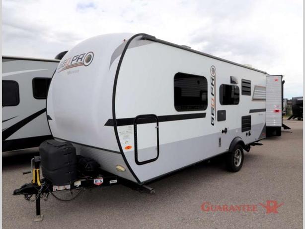Used 2018 Forest River RV Rockwood GEO Pro 19FD image 3