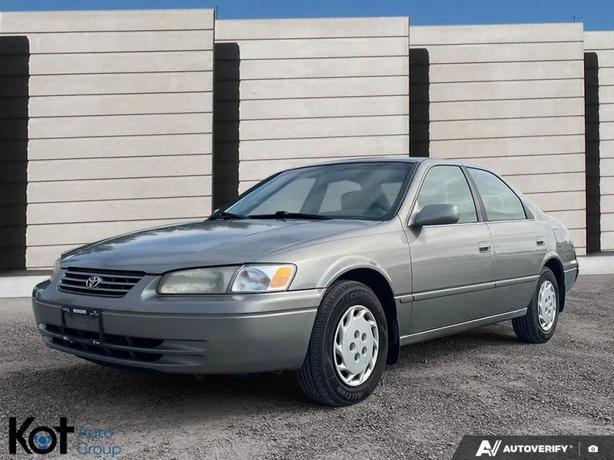 1998 TOYOTA CAMRY image 1