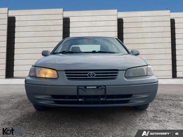 1998 TOYOTA CAMRY image 2