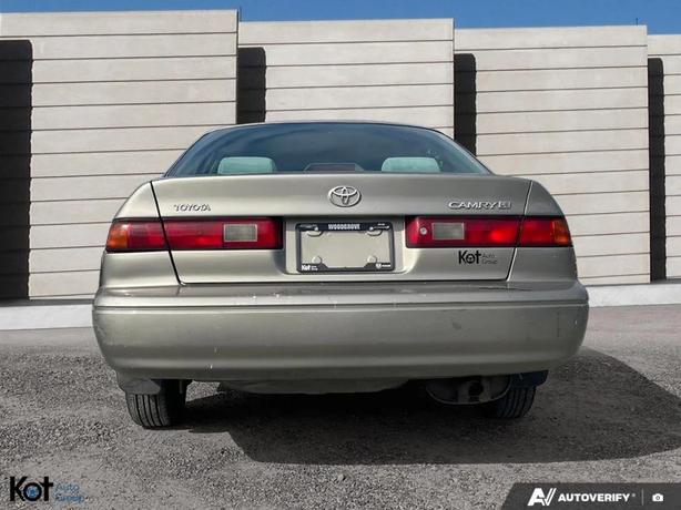1998 TOYOTA CAMRY image 5