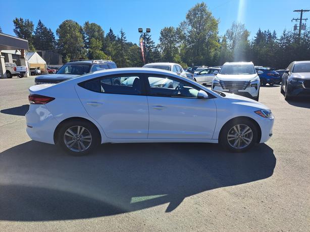 2018 Hyundai Elantra - Heated Seats, Heated Wheel image 5