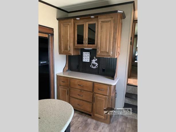 Used 2017 Grand Design Reflection 337RLS image 8