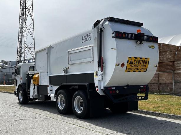 2010 Peterbilt 320 Expert 2000 Tandem Axle Garbage Truck Cummins Diesel with Air image 8
