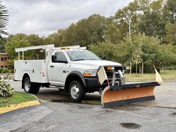 2012 Dodge Ram 4500 4X4 Diesel Service Truck with Plow & Lift Gate image 1