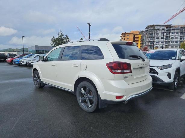 2018 Dodge Journey Crossroad | No Reported Accidents! image 4