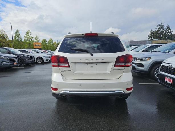 2018 Dodge Journey Crossroad | No Reported Accidents! image 5