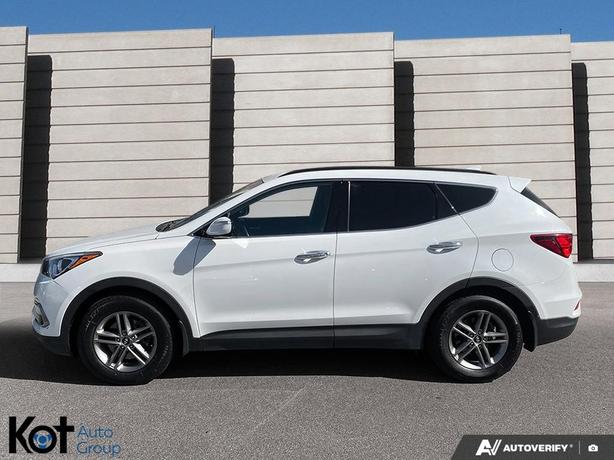 2017 Hyundai Santa Fe Sport Premium HEATED STEERING WHEEL AND SEATS! HITCH! BLUE image 3