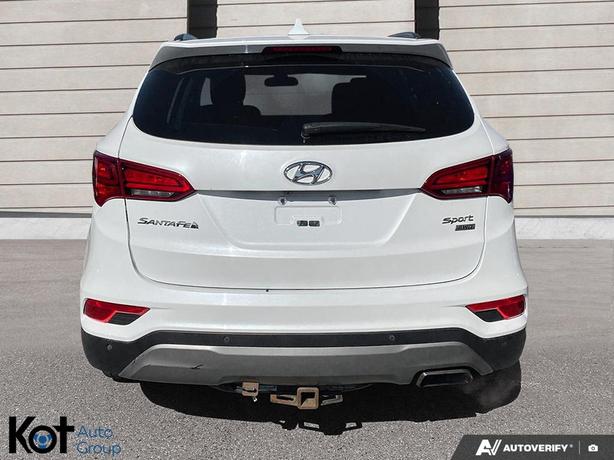 2017 Hyundai Santa Fe Sport Premium HEATED STEERING WHEEL AND SEATS! HITCH! BLUE image 5