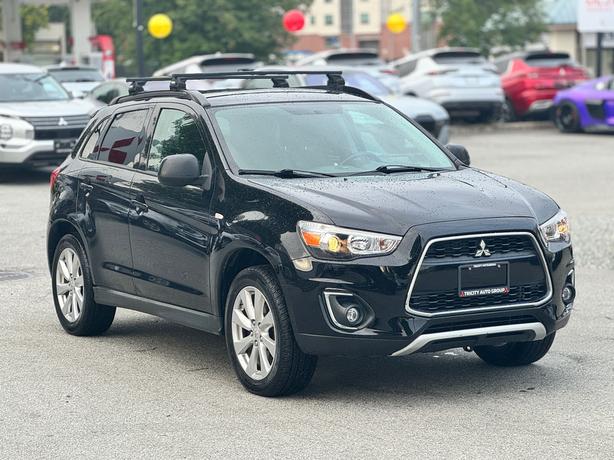 2015 Mitsubishi RVR SE Limited Edition - Heated Seats, Paddle Shifters image 3