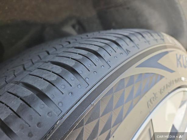 2021 Tesla Model Y Long Range AWD | Adaptive Cruise Control! image 7