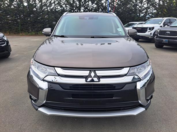 2017 Mitsubishi Outlander MOONROOF image 3