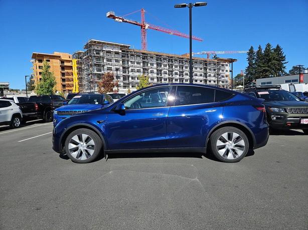 2023 Tesla Model Y Long Range AWD | One Owner | No Accidents! image 3