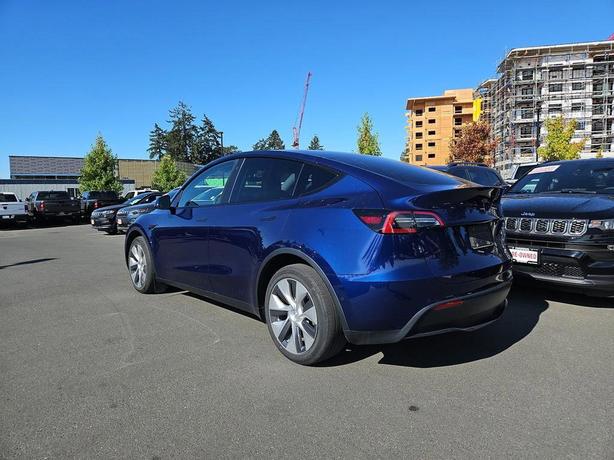 2023 Tesla Model Y Long Range AWD | One Owner | No Accidents! image 4