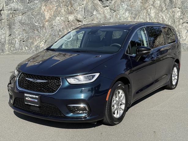 2024 Chrysler Pacifica Touring-L - 3rd Row Seats & GPS Antenna Input image 1