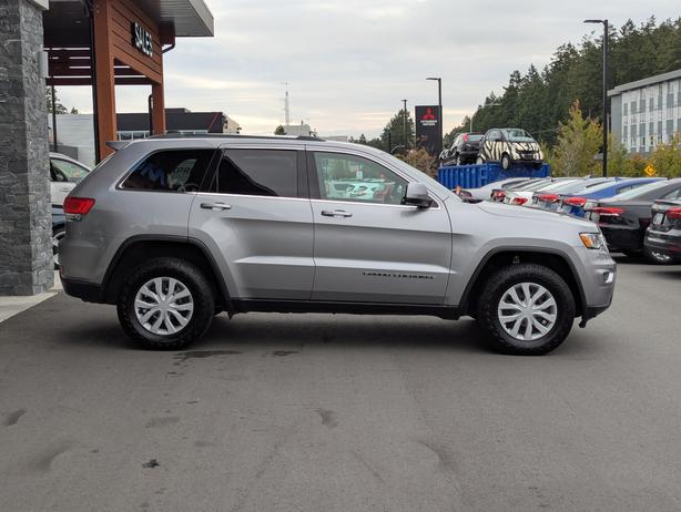 2018 Jeep Grand Cherokee Laredo - 4x4, Dual Zone Climate, Bluetooth image 5