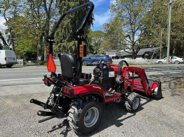 2024 Mahindra 1100 series 1120 HST image 6