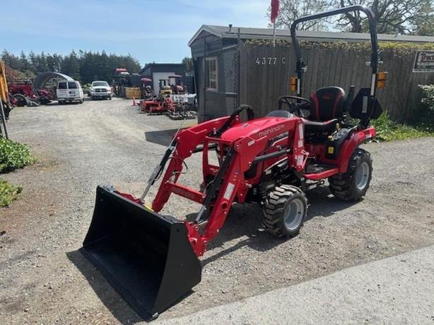 2024 Mahindra 1100 series 1120 HST image 2