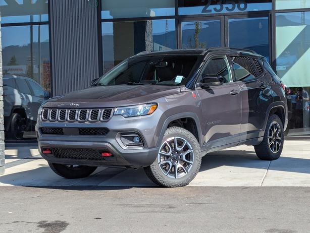2024 Jeep Compass Trailhawk - No Accidents, 4x4, Heated Seats image 1