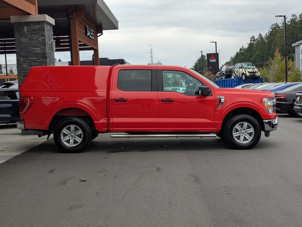 2021 Ford F-150 XLT - 3.3L V6, 4x4, SuperCrew Cab, Short Box image 5