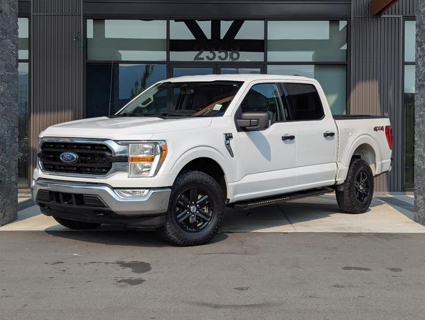 2022 Ford F-150 XLT - 3.5L V6, 4x4, SuperCrew Cab, Short Box image 1