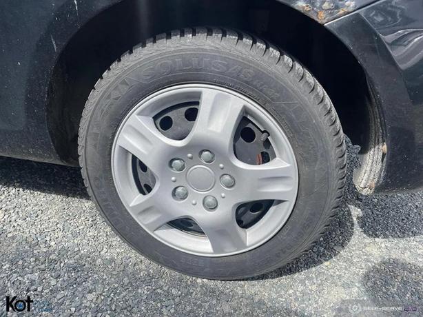 2011 HYUNDAI ACCENT image 3