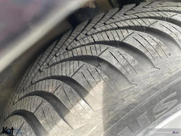 2011 HYUNDAI ACCENT image 4