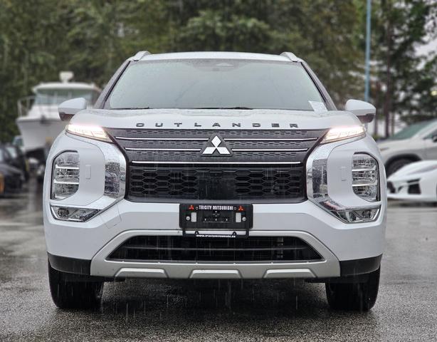 2023 Mitsubishi Outlander LE - Navigation, MultiView Cameras, Power Liftgate image 2