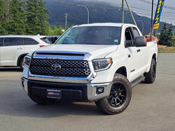 2018 Toyota Tundra 4WD - Heated Seats, Nav, Back-up Camera image 1