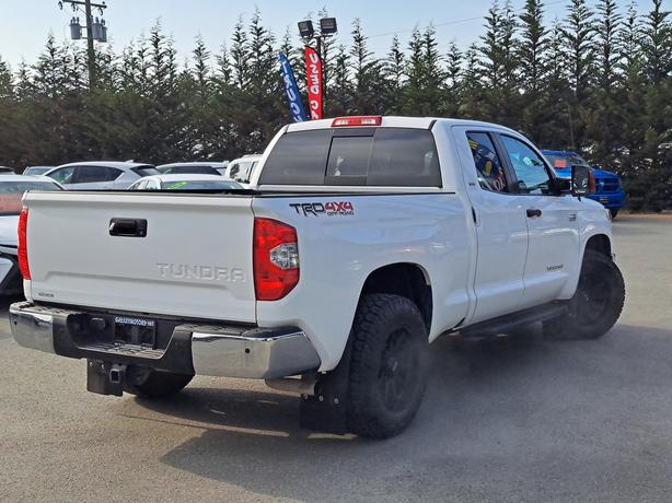 2018 Toyota Tundra 4WD - Heated Seats, Nav, Back-up Camera image 6