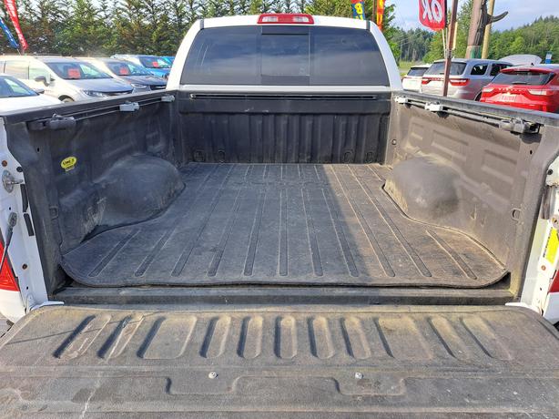 2018 Toyota Tundra 4WD - Heated Seats, Nav, Back-up Camera image 8