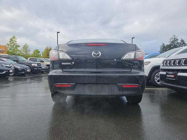 2010 Mazda3 GS | No Reported Accidents! image 5