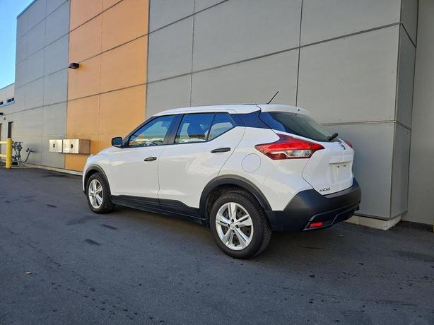2018 Nissan Kicks S FWD Sport Utility | Keyless Start | Backup Camera! image 4