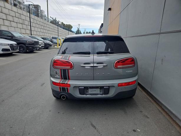 2020 MINI Clubman Cooper | No Reported Accidents! image 5