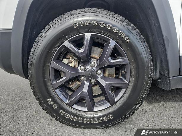 2019 Jeep Cherokee Upland 4x4 Sport Utility | Bluetooth Connectivity | One Owner image 6