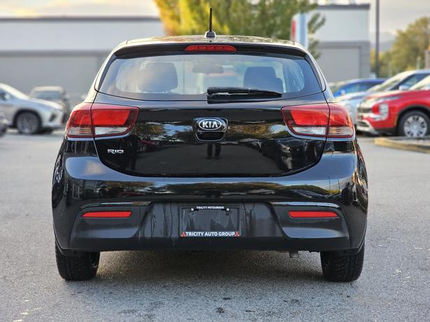 2021 Kia Rio 5-door image 6