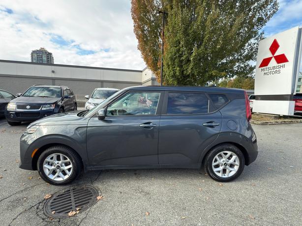 2022 Kia Soul image 8