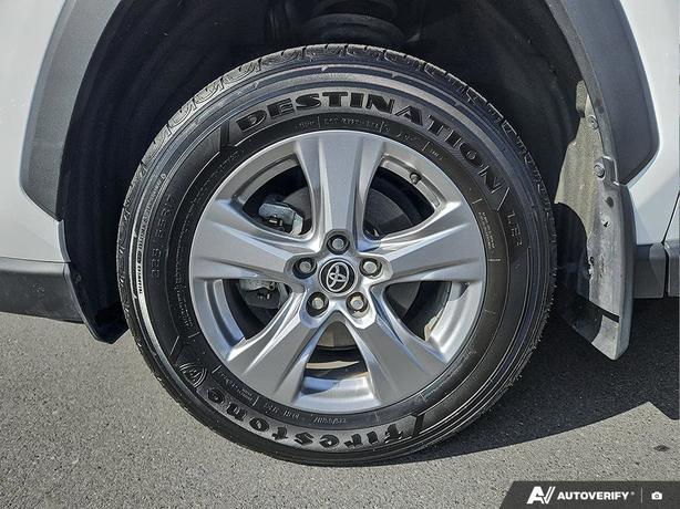 2022 Toyota RAV4 LE AWD | Heated Seats | Adaptive Cruise Control! image 6