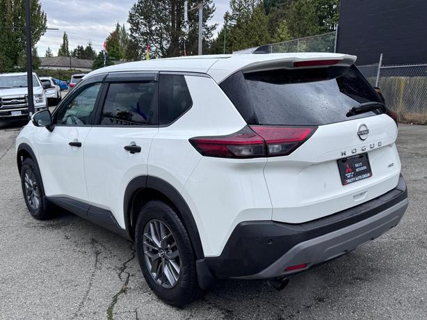 2022 Nissan Rogue S - No Accidents, One Owner, Heated Steering Wheel image 3